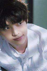 我和姐姐的九命被夺后,帝君杀疯了畅销书目